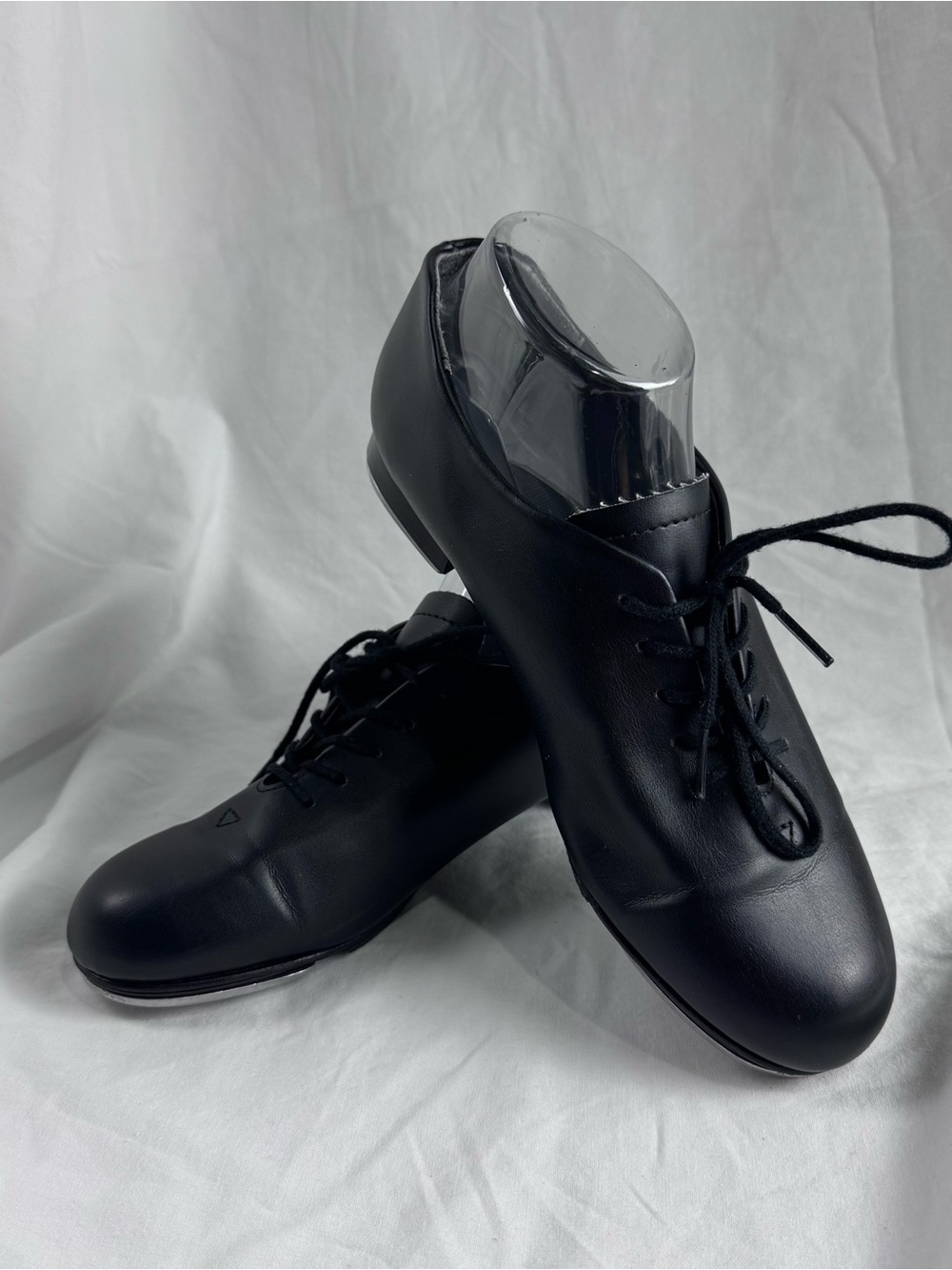 Capezio Black Lace-Up Women's Tap Shoes 6.5 M
